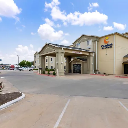 Comfort Inn & Suites Ponca City Near Marland Mansion